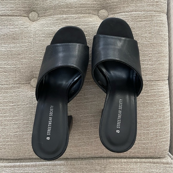 Black block sandal heels - Picture 2 of 2